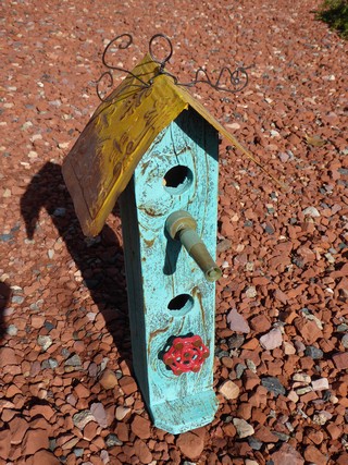 Birdhouse2